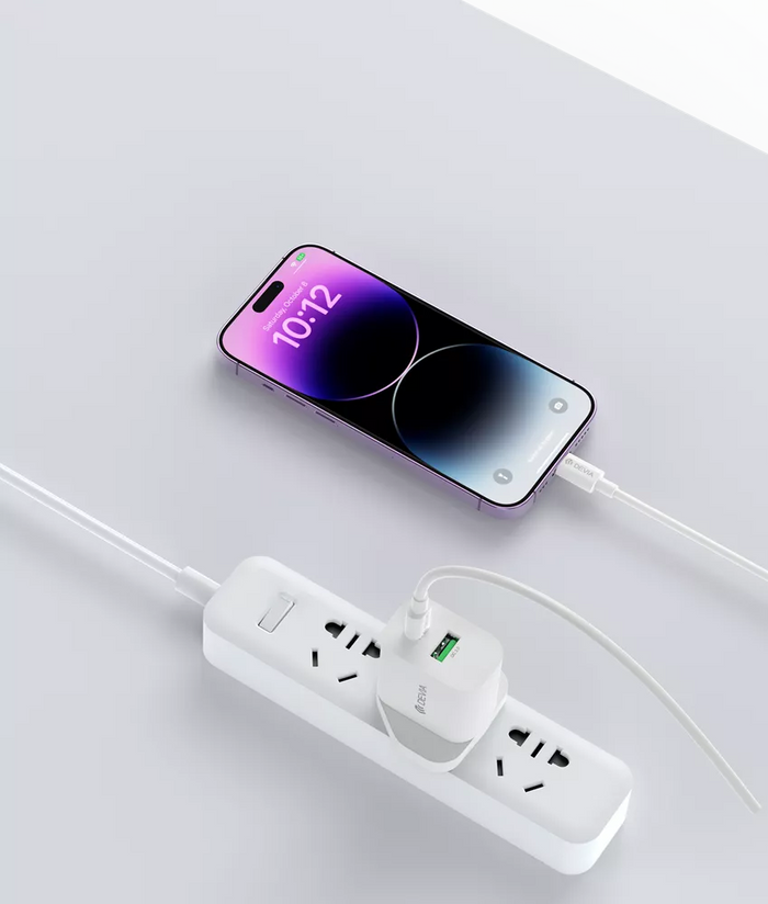 Devia - 20W Dual USB-C Power Delivery & USB Qualcomm 3-Pin UK Charging Plug - White